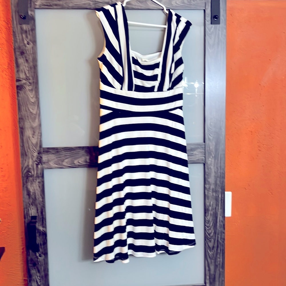 2 dresses one price White and black dress